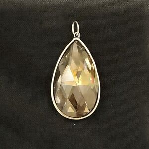 TEARDROP RHINESTONE PENDANT